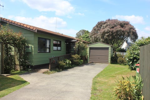 12B Sequoia Place, Pukete, Hamilton