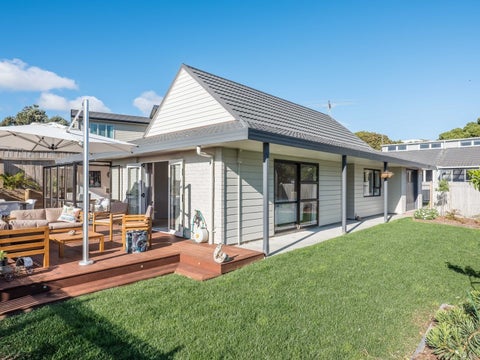 10B Nathan Avenue, Paraparaumu Beach, Paraparaumu