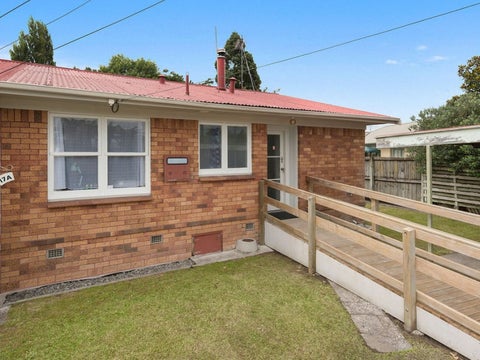 17A Tomin Road, Glenview, Hamilton