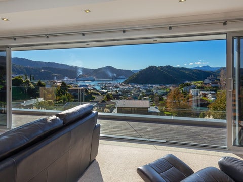 26 Russell Street, Picton