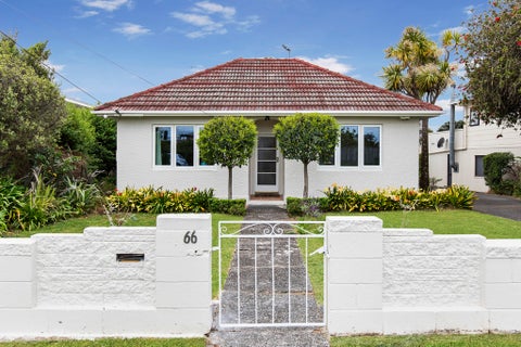 66 Beach Haven Road, Beach Haven, Auckland