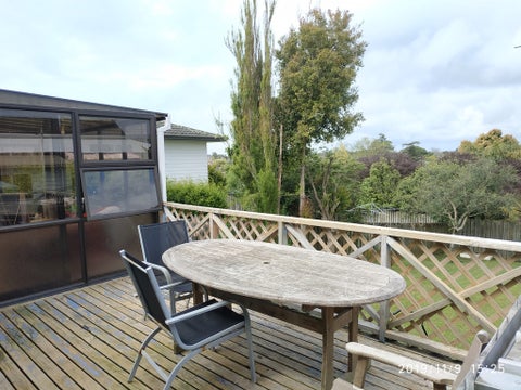 2/19 Sandgate Avenue, Botany Downs, Auckland