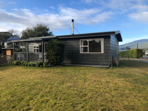 19 Waiau Street, Manapouri, Manapouri