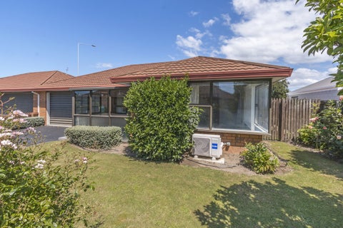 19B Sheraton Place, Redwood, Christchurch