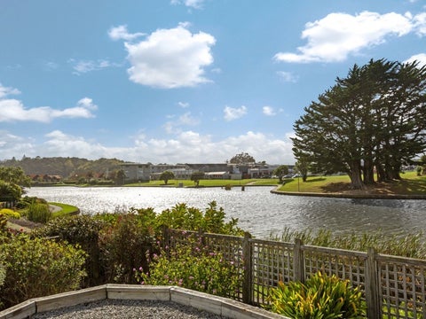 11 Lakeside Villas, WHITBY, PORIRUA