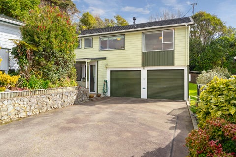 5 Cedar Court, Whitby, Porirua
