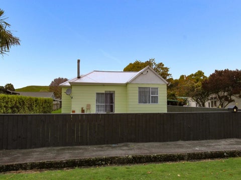 11 Tyndall Street, Pahiatua