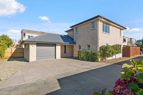 2/49 Trafalgar Street, St Albans, Christchurch