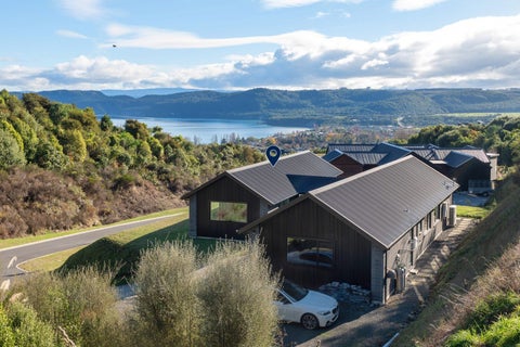 13 Sparrowhawk Way, Kinloch, Taupo