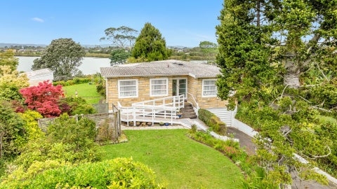 14 Lucas Place, Weymouth, Auckland