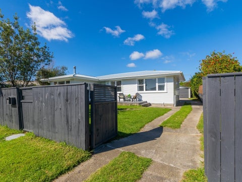 16 Rangiatea Street, Paraparaumu Beach, Paraparaumu