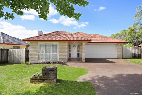 268 Cascades Road, Botany Downs, Auckland