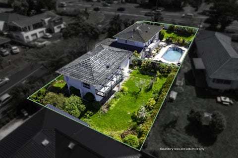 2/375 East Coast Road, Mairangi Bay, Auckland