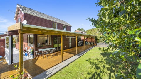 5 Duval Grove, Tawa, Wellington