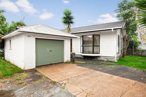 1/667 Te Atatu Road, Te Atatu Peninsula, Auckland