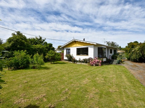 15 Philip Street, Carterton