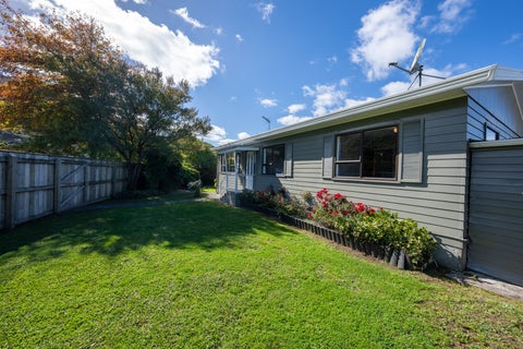 1/6 Laredo Grove, Totara Park, Upper Hutt