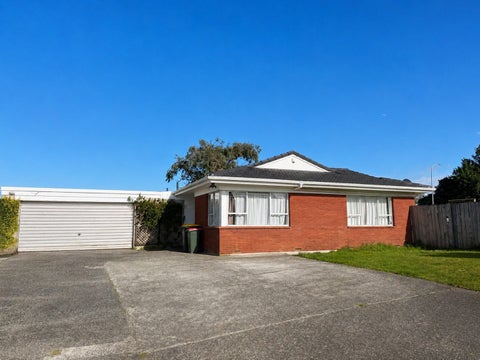 8 Kelburn Lane, Mangere, Auckland