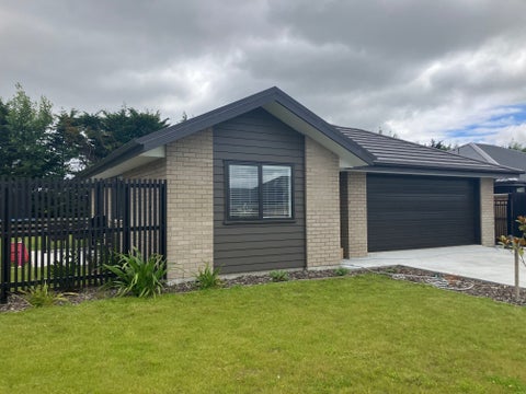 8 Carlton Lane, Lincoln, Lincoln