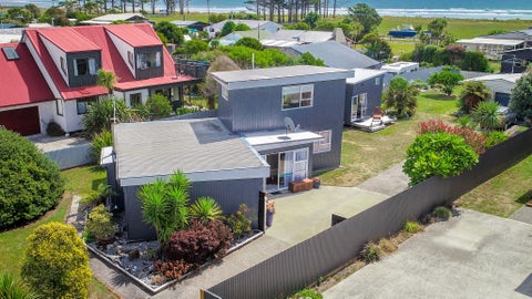 44 Cook Street, Carters Beach, Westport