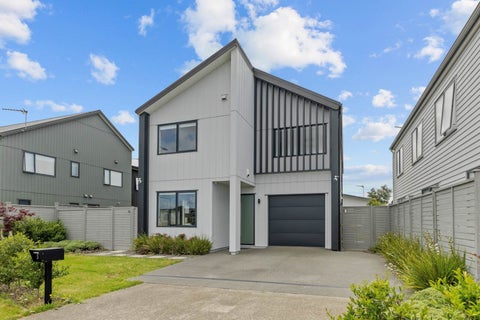 5 Parkmore Drive, Rosehill, Papakura