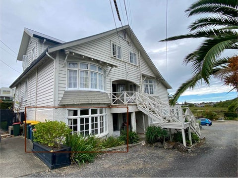 5 East Coast Road, Milford, Auckland