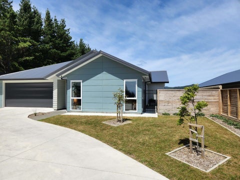18 Te Ara o Roimata, Wainuiomata, Lower Hutt