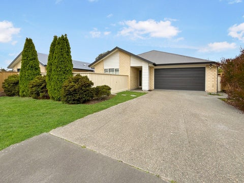 16 St Florian Place, Woolston, Christchurch