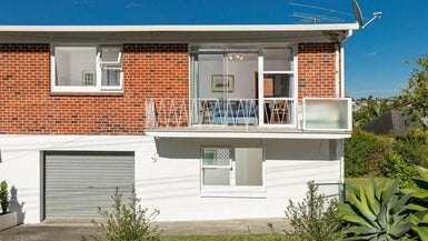 4/2 Scarboro Terrace, Murrays Bay, Auckland