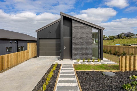 2 Moko Road, Orewa, Orewa