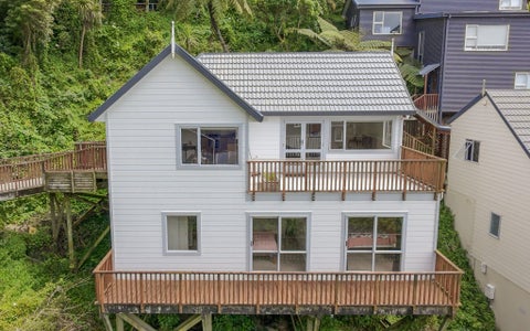 24B Bruce Avenue, Brooklyn, Wellington