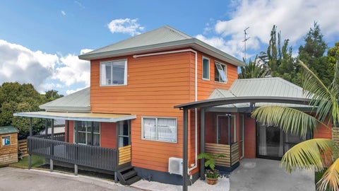 1/11 Aspiring Avenue, Clover Park, Auckland