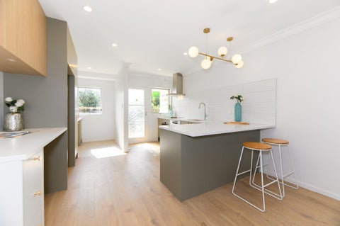 2B Cleland Crescent, Blockhouse Bay, Auckland