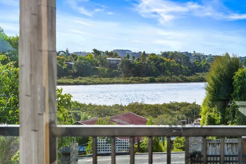 1 The Terrace, Herald Island, Auckland