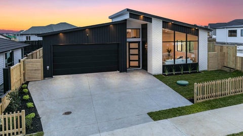 7 Papakiri Road, Wainui, Wainui