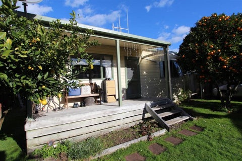 16 Oxford Street, Fairfield, Hamilton