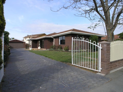 40 Solomon Avenue, Redwood, Christchurch