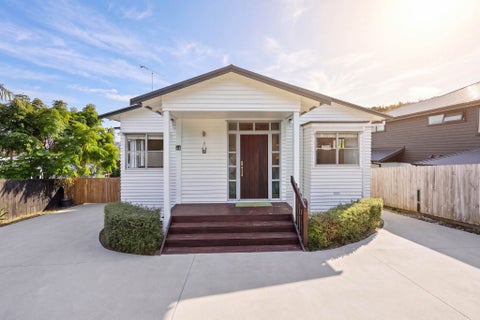 13 Sea View Terrace, Cockle Bay, Auckland