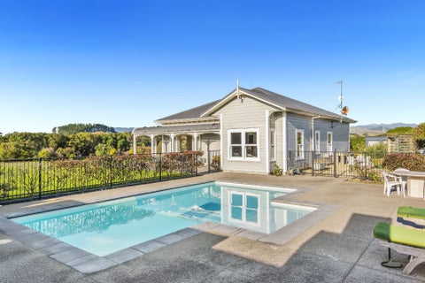 47 Sandown Road, Otaki