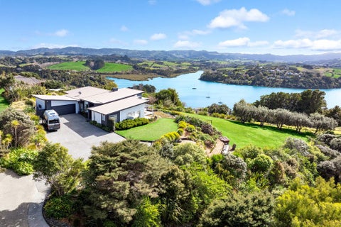 37 Brick Bay Drive, Sandspit, Warkworth