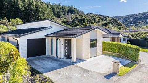 27 Somerby Mews, Silverstream, Upper Hutt