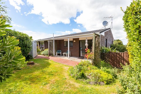 12A Skipage Grove, Featherston, Featherston