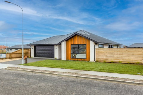 68 Hilton Drive, Amberley, Amberley