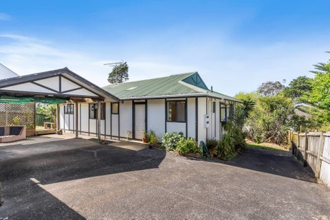 9A Caronia Crescent, Lynfield, Auckland