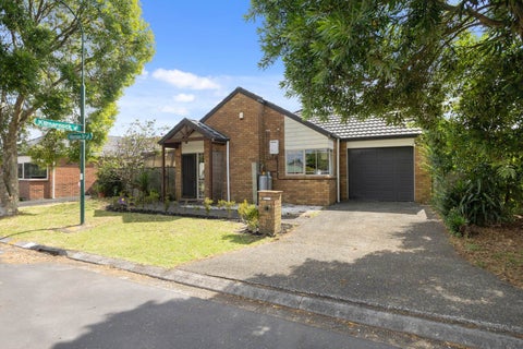 7 Hibernian Drive, Ranui, Auckland