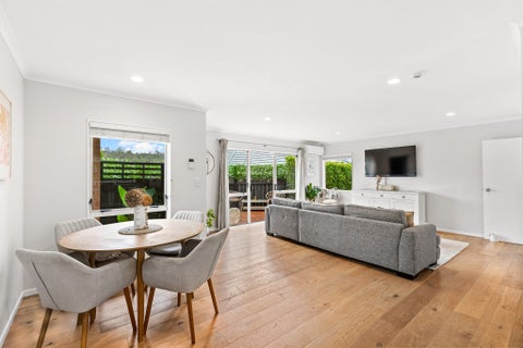 2/8 Crewe Close, Albany, Auckland