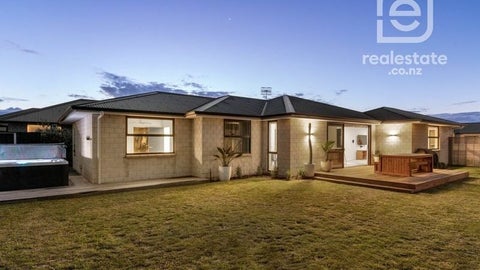 11 Livingstone Drive, Papamoa Beach, Papamoa