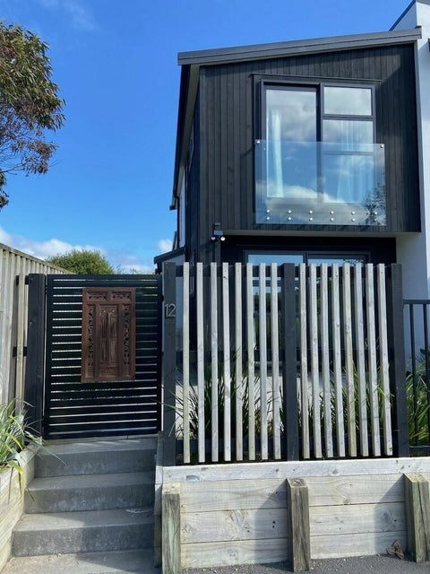 12/28 Fitzherbert Road, Wainuiomata, Lower Hutt