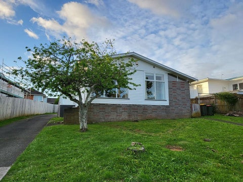 11 Ellen Avenue, Hillcrest, Auckland