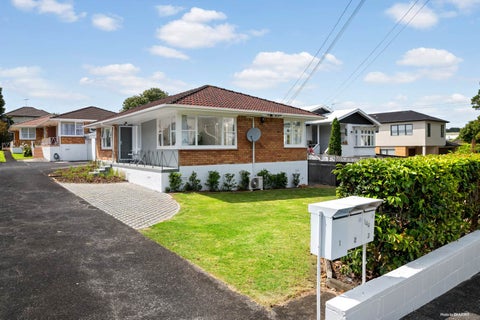 1/144 The Drive, Epsom, Auckland